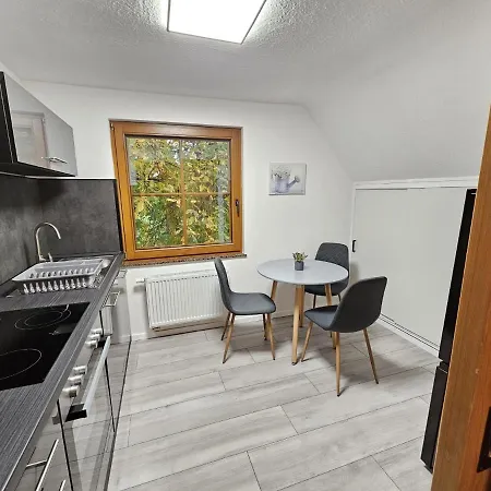 Fewo Am See, Ferienhaus, 7 Schlafzimmer, Waschmaschine, Businesswohnung Salzgitter Exterior photo