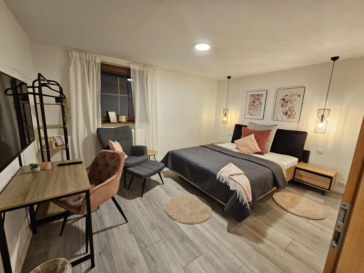 Apartment Am See, Ferienhaus, 7 Schlafzimmer, Waschmaschine, Businesswohnung Salzgitter