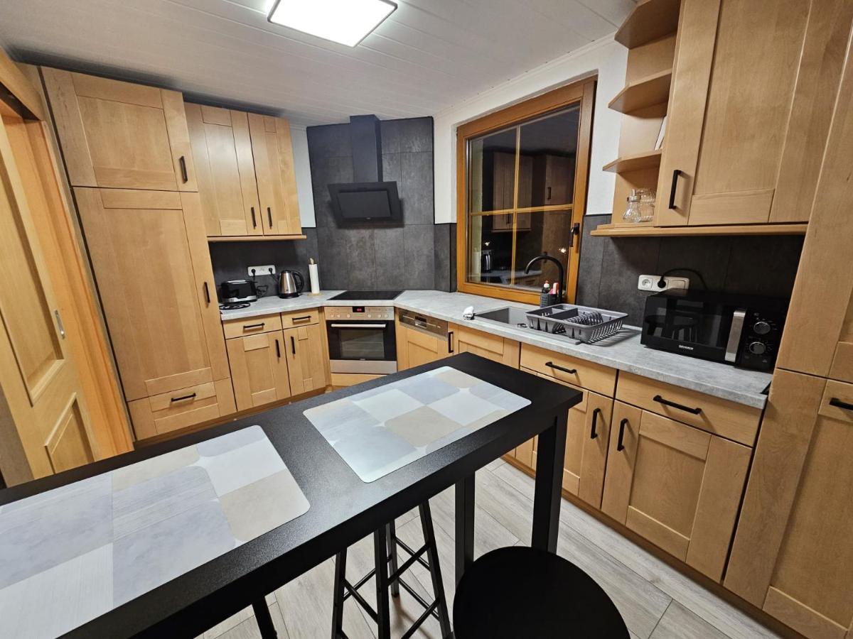 Apartment Am See, Ferienhaus, 7 Schlafzimmer, Waschmaschine, Businesswohnung