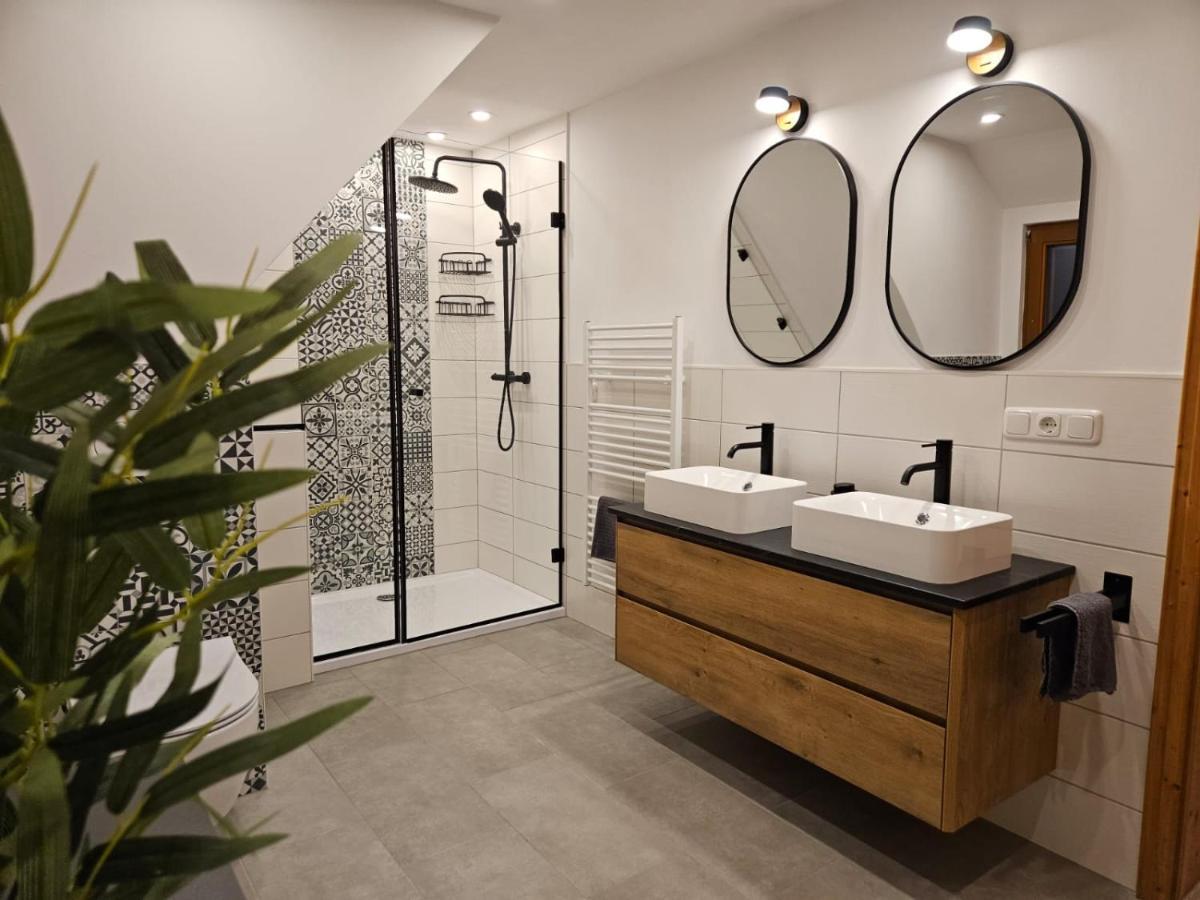 Am See, Ferienhaus, 7 Schlafzimmer, Waschmaschine, Businesswohnung Apartment Salzgitter