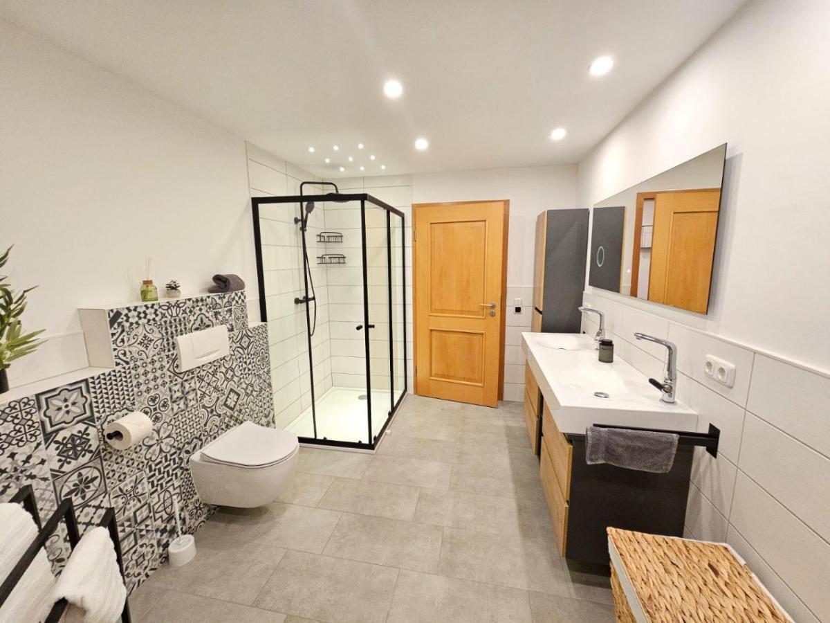 Am See, Ferienhaus, 7 Schlafzimmer, Waschmaschine, Businesswohnung *